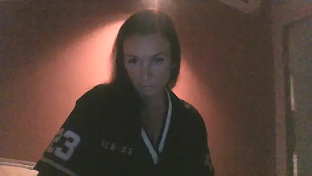 Justnani001 online show from 8, 9, 2025