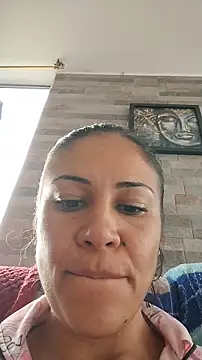 KittyHoleshot87 online show from 11, 11, 2025