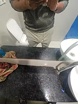 Snapshot of Gamecoc chatting on 28, 11, 2025 Gamecoc online show from 28, 11, 2025