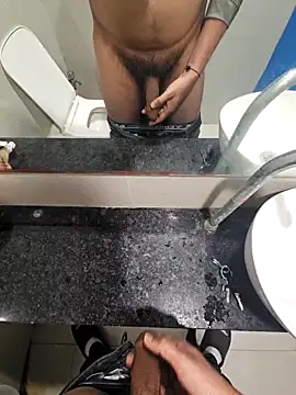 Snapshot of Gamecoc chatting on 18, 12, 2025 Gamecoc online show from 18, 12, 2025