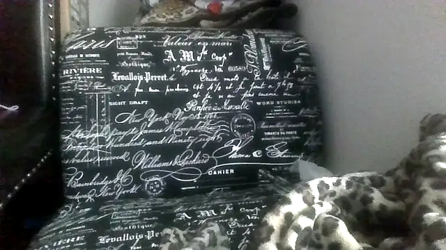 Snapshot of prettymaa chatting on 15, 10, 2025 prettymaa online show from 15, 10, 2025