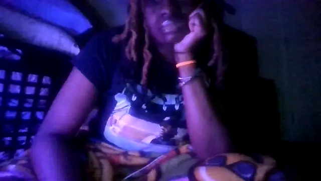 Snapshot of prettymaa chatting on 18, 10, 2025 prettymaa online show from 18, 10, 2025