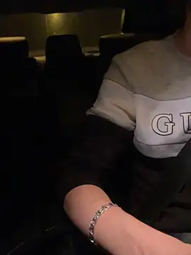 Snapshot of bmwe71 chatting on 20, 9, 2025 bmwe71 online show from 20, 9, 2025