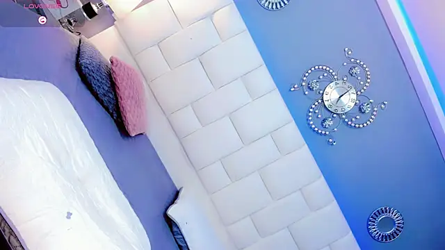 Naughty-sexy-girrl online show from 22, 11, 2025