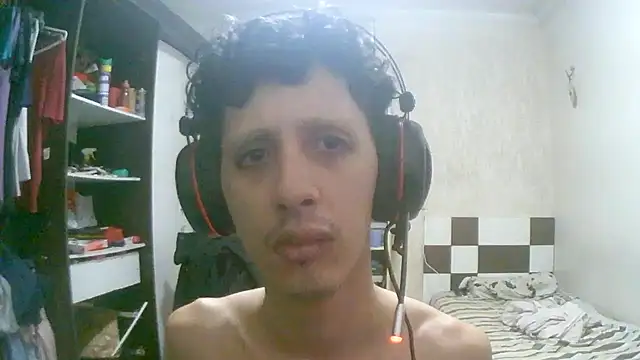 Snapshot of pau-pra-toda-obra chatting on 15, 10, 2025 pau-pra-toda-obra online show from 15, 10, 2025