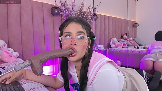 LizzyOlsen online show from 5, 10, 2025