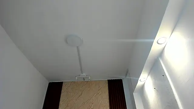 Thais kim online show from 23, 10, 2025