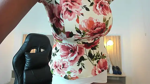 Snapshot of coral15_ chatting on 8, 11, 2025 coral15 online show from 8, 11, 2025