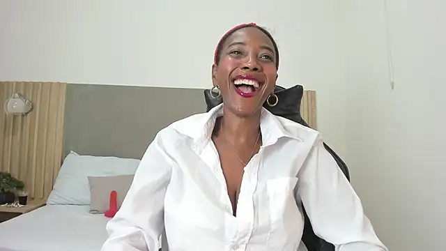 Snapshot of coral15_ chatting on 15, 11, 2025 coral15 online show from 15, 11, 2025