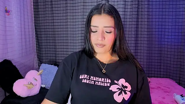 Kayleemorales online show from 28, 9, 2025