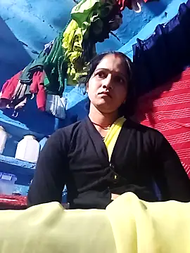 Jooli xx online show from 5, 3, 2026