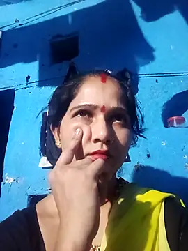 Jooli xx online show from 2, 4, 2026