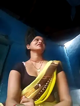 Jooli xx online show from 17, 4, 2026