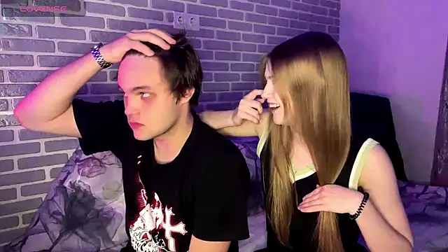 fetchingcouplee online show from 28, 9, 2025