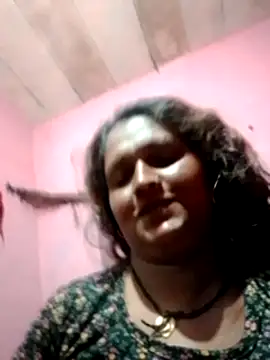 Snapshot of Ishwariya_Hatwal chatting on 19, 9, 2025 Ishwariya Hatwal online show from 19, 9, 2025