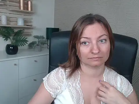 Snapshot of angelaSamt chatting on 23, 9, 2025 angelaSamt online show from 23, 9, 2025