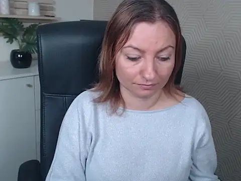 Snapshot of angelaSamt chatting on 24, 9, 2025 angelaSamt online show from 24, 9, 2025