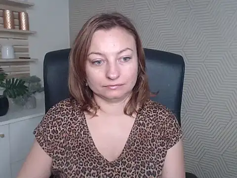 Snapshot of angelaSamt chatting on 20, 10, 2025 angelaSamt online show from 20, 10, 2025