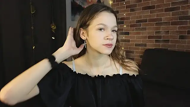 VelvetRisque online show from 12, 2, 2026