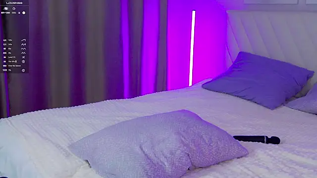 Alice Cire online show from 9, 10, 2025