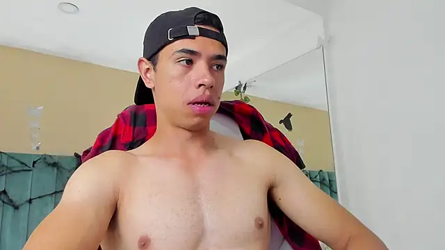 Snapshot of Muscle_Scott chatting on 11, 10, 2025 Muscle Scott online show from 11, 10, 2025