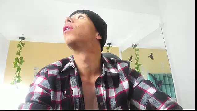 Snapshot of Muscle_Scott chatting on 21, 10, 2025 Muscle Scott online show from 21, 10, 2025