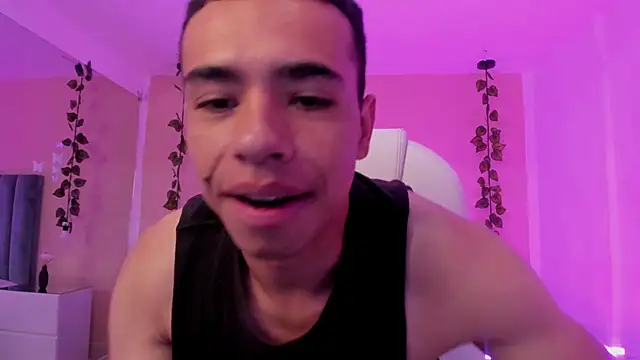 Snapshot of Muscle_Scott chatting on 2, 11, 2025 Muscle Scott online show from 2, 11, 2025