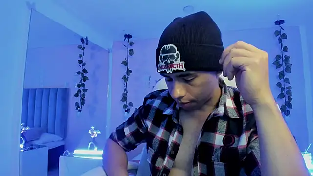 Snapshot of Muscle_Scott chatting on 3, 11, 2025 Muscle Scott online show from 3, 11, 2025