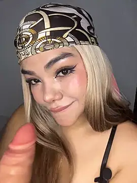 Dakota-Lona online show from 9, 3, 2026