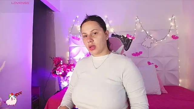 Snapshot of Abril1_gh chatting on 12, 10, 2025 Abril1 gh online show from 12, 10, 2025