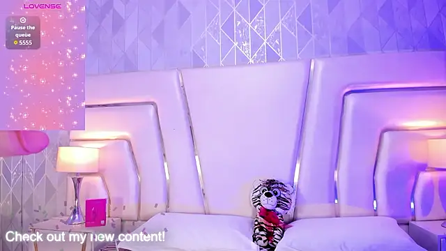 HatsaJones online show from 7, 3, 2026