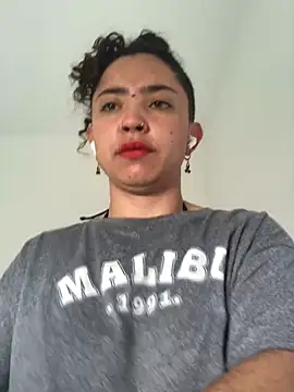 Snapshot of Paris_11 chatting on 16, 10, 2025 Paris 11 online show from 16, 10, 2025