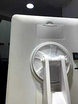 TiffanyyLam online show from 11, 10, 2025