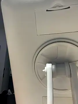 TiffanyyLam online show from 14, 10, 2025