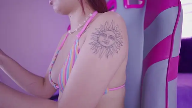 Snapshot of Rebecah_1 chatting on 2, 2, 2026 Rebecah 1 online show from 2, 2, 2026