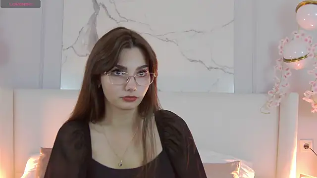 LeaMelone online show from 10, 9, 2025