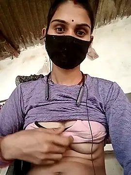 Snapshot of Nishaa_ji chatting on 18, 12, 2025 Nishaa ji online show from 18, 12, 2025