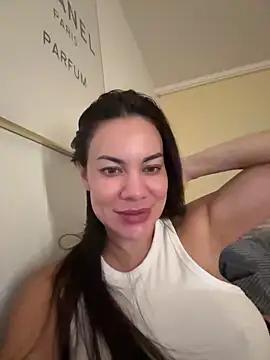 SweetMeiiii online show from 9, 9, 2025