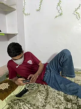 Sex Queen aaraya online show from 24, 3, 2026