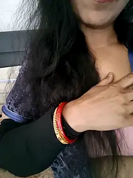 Deepa Sharma143 online show from 9, 4, 2026