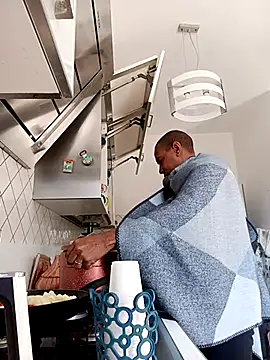 Snapshot of estrogeni chatting on 30, 3, 2026 estrogeni online show from 30, 3, 2026