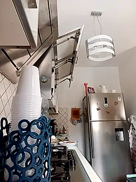 Snapshot of estrogeni chatting on 8, 4, 2026 estrogeni online show from 8, 4, 2026