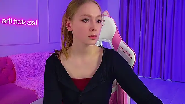 AgataFoxley online show from 23, 2, 2026