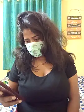 Snapshot of HAANNIAA chatting on 17, 10, 2025 HAANNIAA online show from 17, 10, 2025