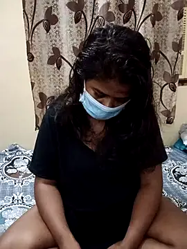 Snapshot of HAANNIAA chatting on 5, 11, 2025 HAANNIAA online show from 5, 11, 2025