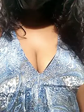 Snapshot of HAANNIAA chatting on 4, 12, 2025 HAANNIAA online show from 4, 12, 2025