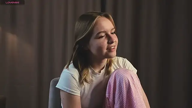 Snapshot of VinnieSerrano chatting on 28, 9, 2025 VinnieSerrano online show from 28, 9, 2025