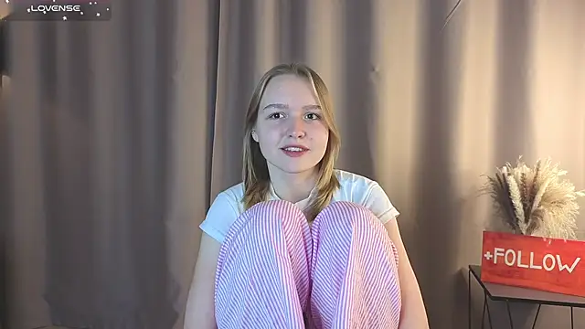 Snapshot of VinnieSerrano chatting on 29, 9, 2025 VinnieSerrano online show from 29, 9, 2025