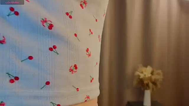 Snapshot of VinnieSerrano chatting on 5, 11, 2025 VinnieSerrano online show from 5, 11, 2025