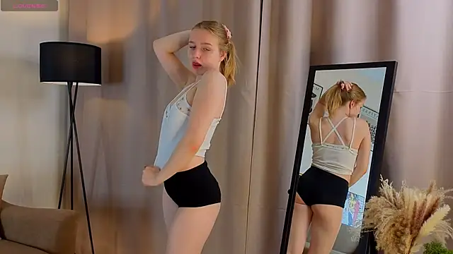 Snapshot of VinnieSerrano chatting on 15, 11, 2025 VinnieSerrano online show from 15, 11, 2025